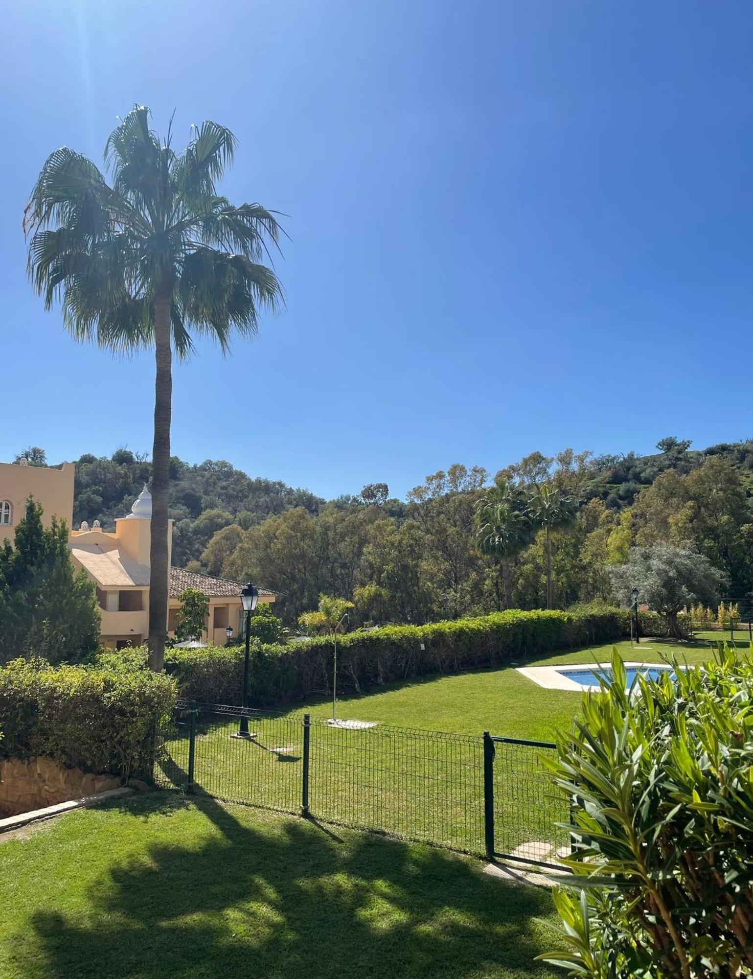 Santa Maria Village, Elviria, Марбелья Экстерьер фото